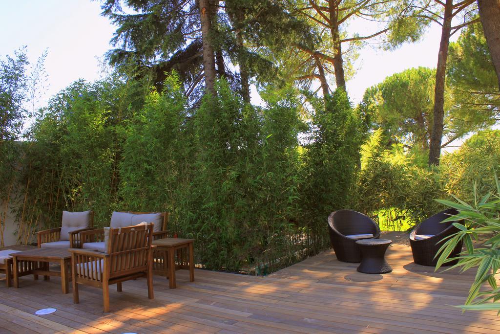Hotel C Suites Chambres Spacieuses Nîmes Kültér fotó