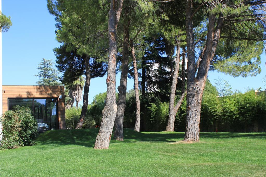 Hotel C Suites Chambres Spacieuses Nîmes Kültér fotó